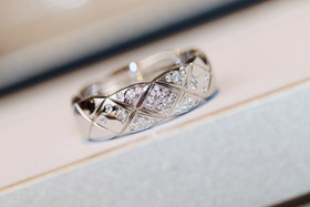 Chanel diamante patrón anillo-3597  