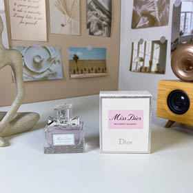 Dior Cariño Perfume-3435  